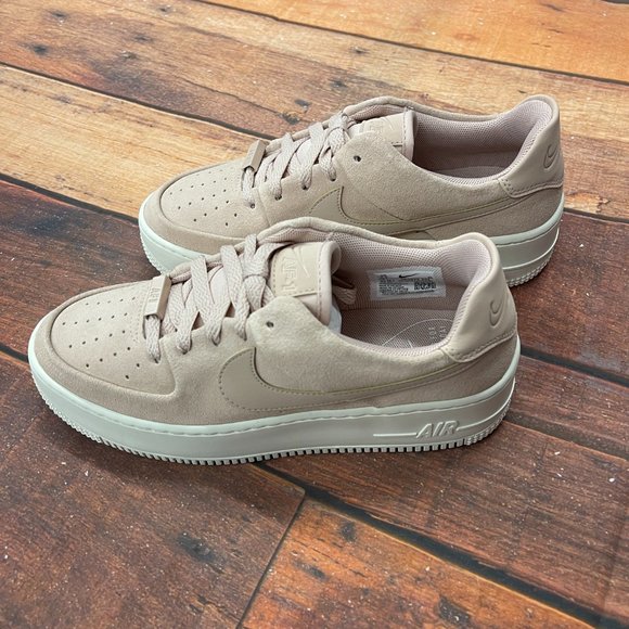Nike Women's Air Force 1 Sage Low - Picture 4 of 5